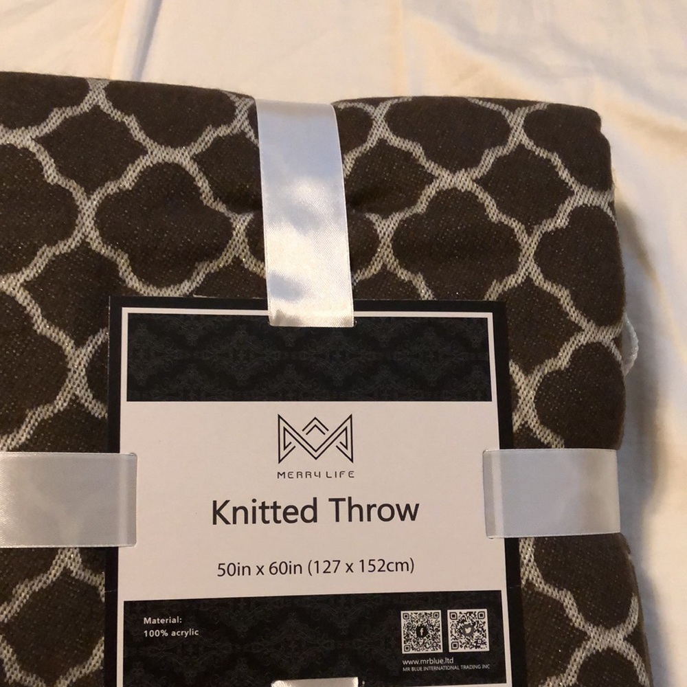 Knitted throw/blanket - Picture 2 of 2
